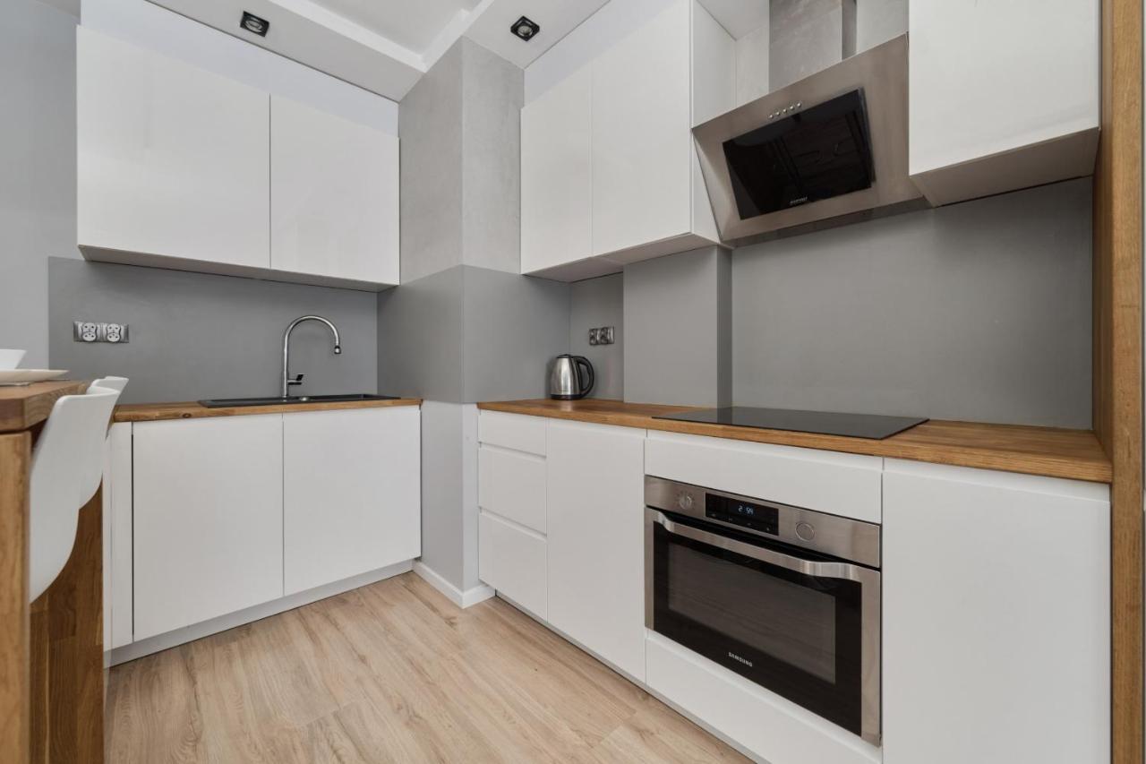 Modern Studio With Balcony For 4 Guests In Wroclaw By Noclegi Renters Εξωτερικό φωτογραφία